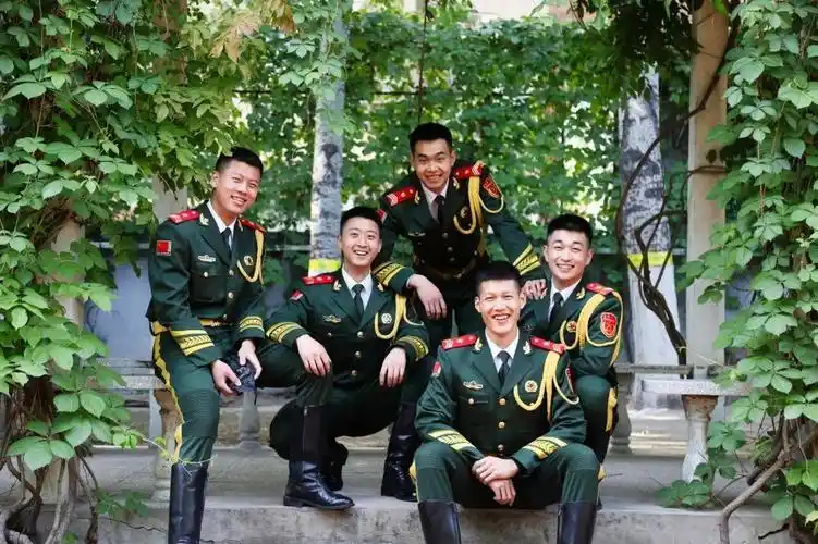 世界微笑日来自北京武警官兵的这些照片太暖人心