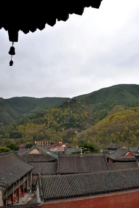 尼康 d3000(配18-55mm镜头)     查看大图 手机看图 作品简介 五台