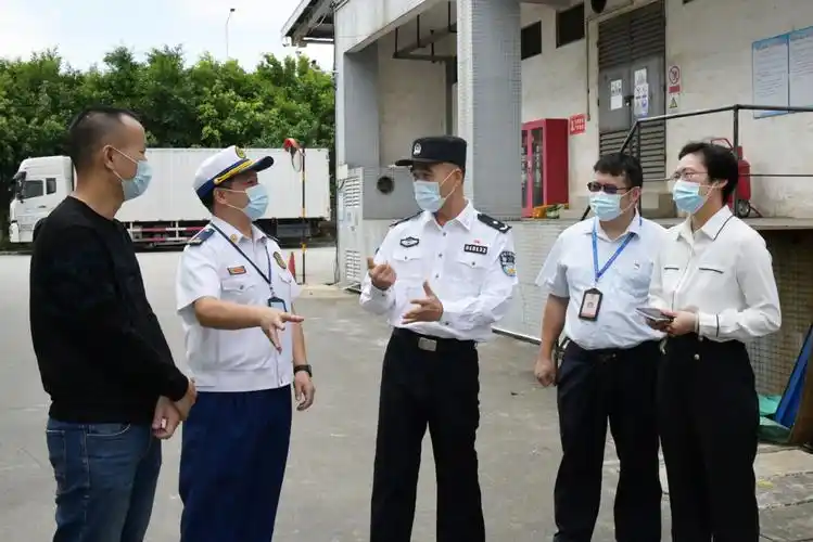 张锦海同志带队开展消防安全检查工作