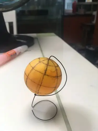 郑弋洋制作地球仪
