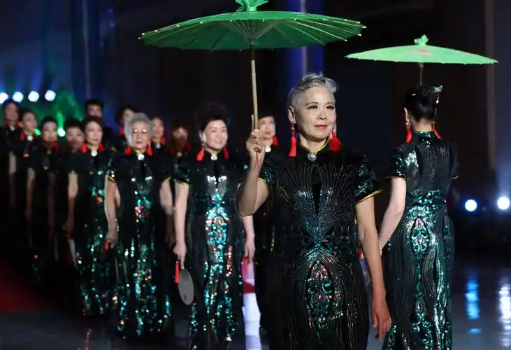 2021年北京中老年模特大赛落幕北京夕阳红艺术团斩获冠军