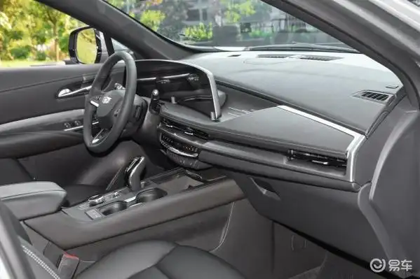 凯迪拉克xt4内饰-空间-发动机-易车