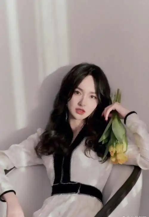 唐嫣再次官宣喜讯,粉丝热泪盈眶:终于盼到这一刻了