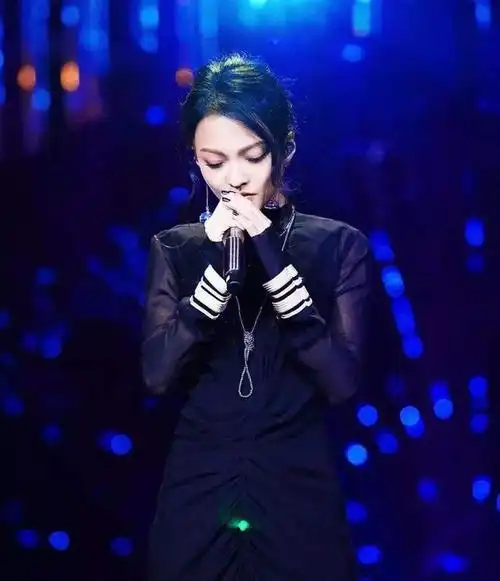 破茧成蝶张韶涵被母亲卷走财产被闺蜜抢夺资源最后成功逆袭