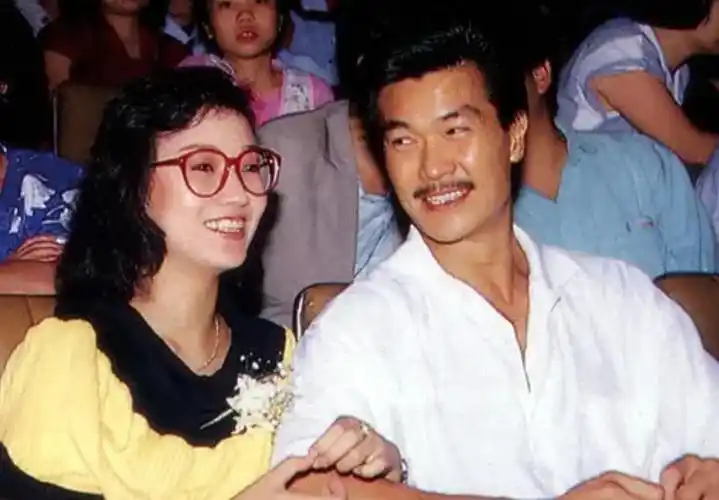 黄锦燊:样貌普通为何能娶到赵雅芝?