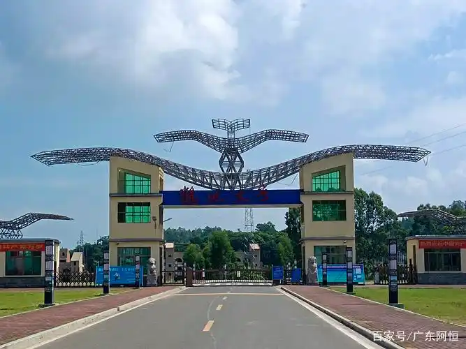 广东廉江有个鹤地水库