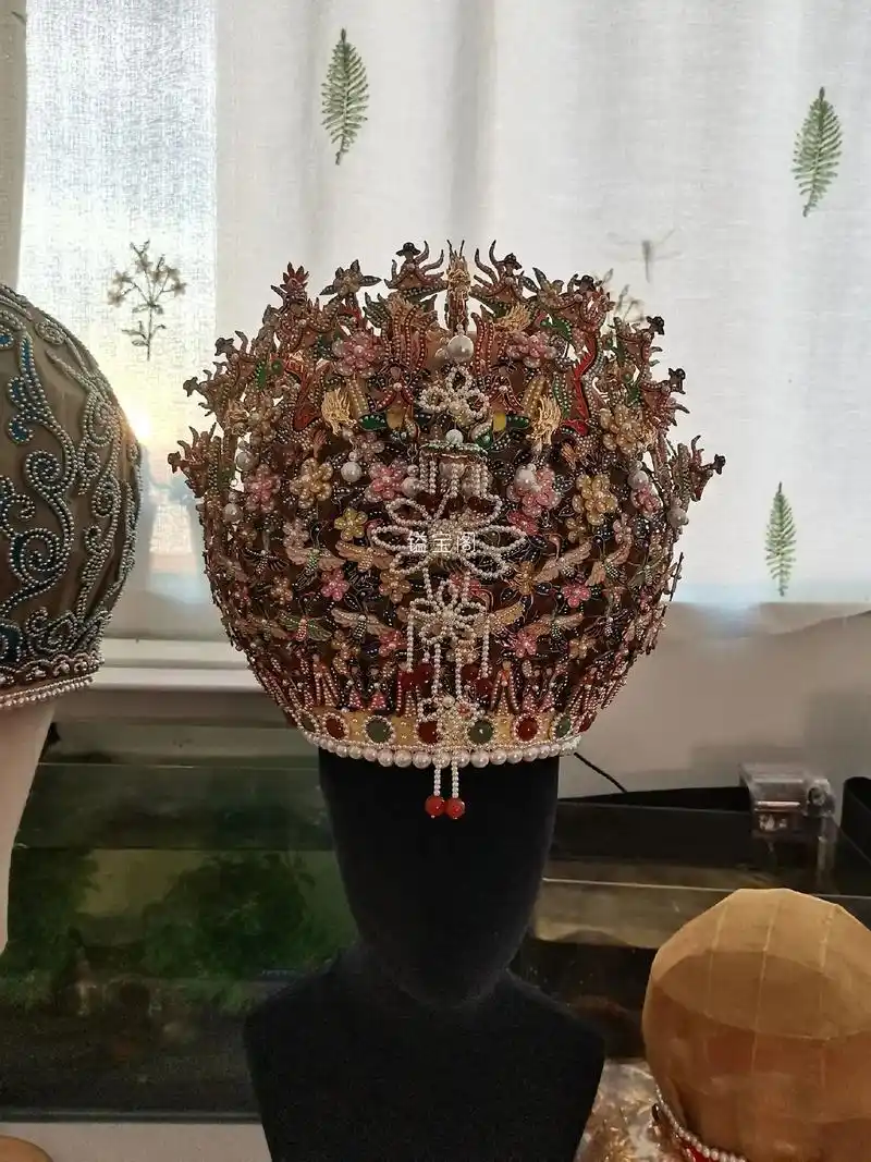 宋制凤冠.来组室内图#簪娘 #汉服 #手工diy  - 抖音