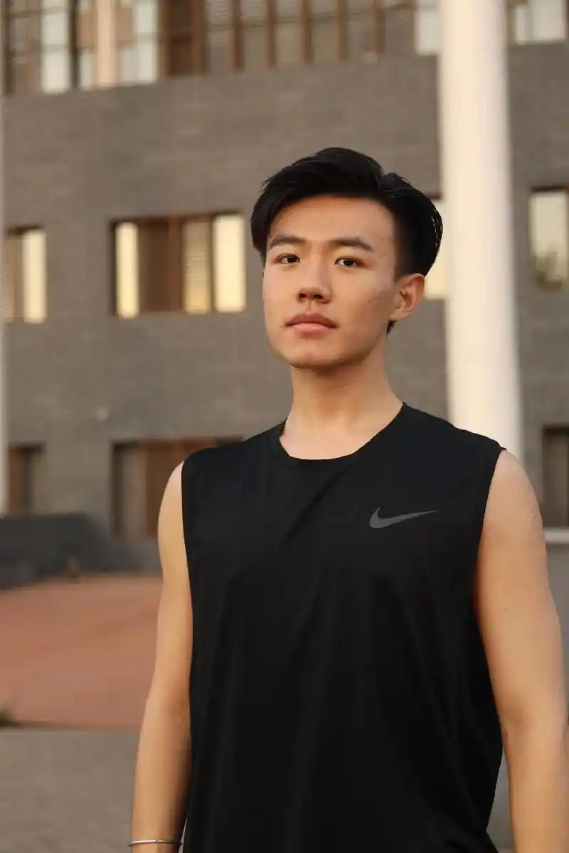 符合做女婿的标准,可惜年龄小了点儿[捂脸] 3月前·河南 1 分享 回复