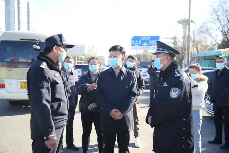 11月10日上午,小店区委书记,区长袁尔铭,区委常委,组织部部长王黄林