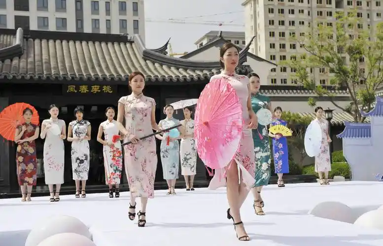 2022国际女王名媛旗袍模特服饰大赛盛大启动