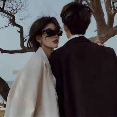 高清冷酷情侣头像一左一右图片