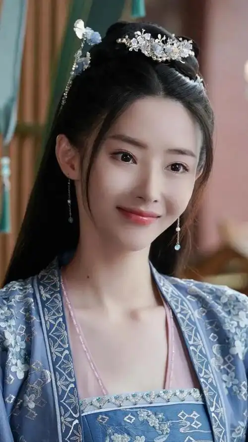 胡丹丹:清纯甜美!__财经头条