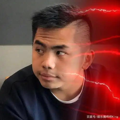 金星大儿子首曝光,五官帅气身材壮硕,人缘好与国外同学相处融洽