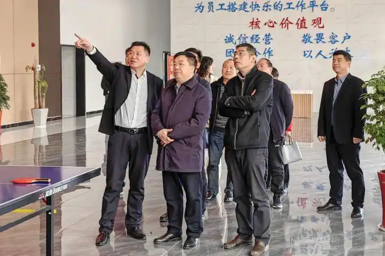 刘建宇一行到崇阳调研工会工作