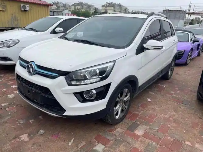 【青岛】2018年5月 北汽新能源 ex系列 2018款 ex360 新尚版 自动档