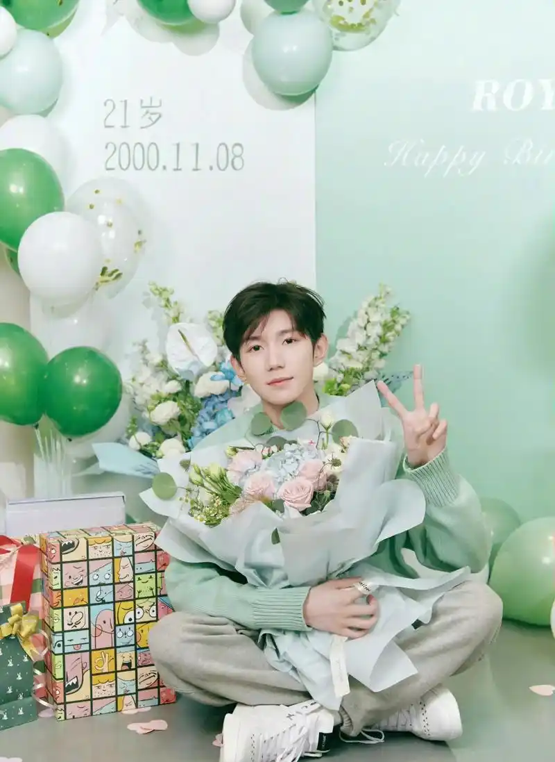 王源生日 他叫王源 英文名叫roy 他天蝎座 他应援色是绿 - 抖音