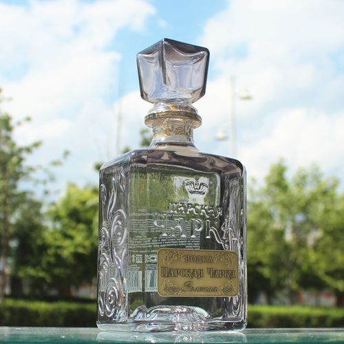 进口俄罗斯伏特加沙皇金樽水晶玻璃瓶洋酒烈性白酒吧伏特加