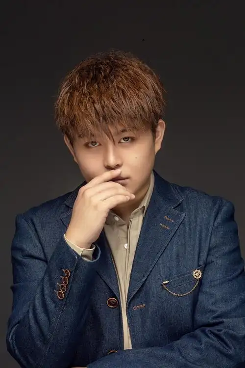 男士 个人写真婚纱照风格欣赏-潍坊五月映画一站式婚嫁艺术中心婚纱照