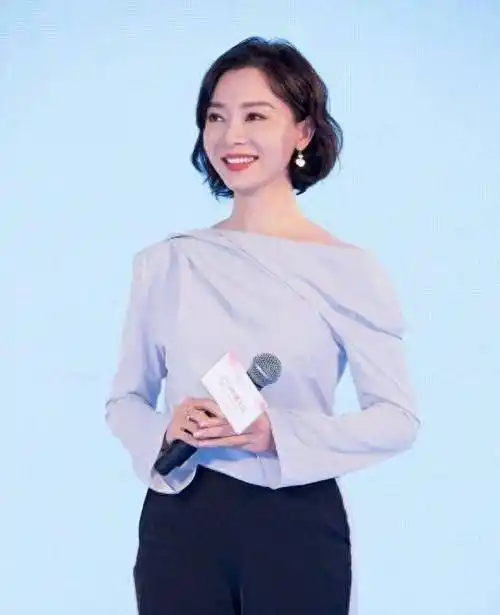 陈数真是穿搭高手!