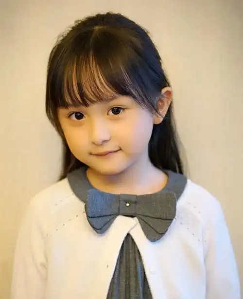 小芈月刘楚恬首次被网友熟知是在孙俪主演的宫廷新剧《芈月传》中,一