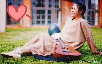 046170957c 关注音乐人王佳杨2019-12-17