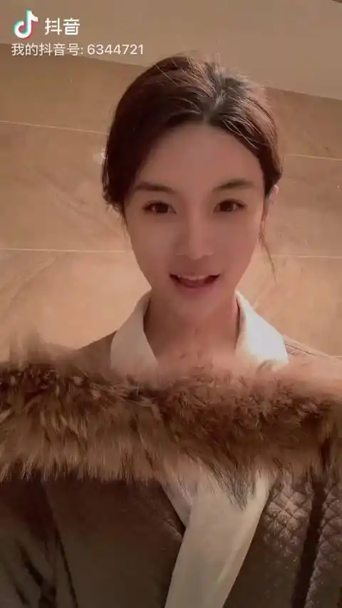 c  关注 郝文婕就是小学妹  2020-3-15 18:20