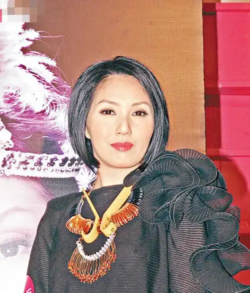 杨千嬅超市豪买千元进口水果,身材发胖变形被港媒形容像厚切牛排