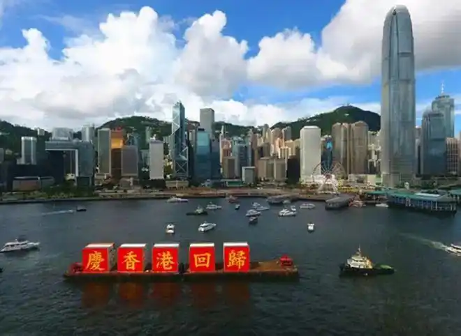 1997年81岁高龄的卓琳参加香港特区庆典随后的一句话令人泪目