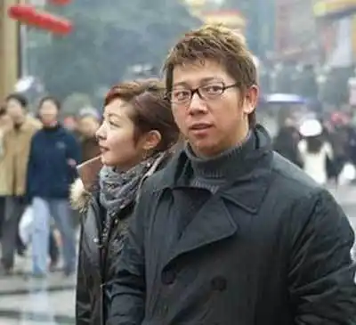 胡海泉的隐婚夫人到底姓孙依然姓王胡海泉个人资料介绍