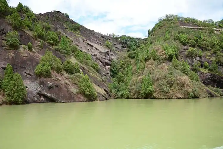 青山绿水 价值连城 冠豸山风景区两日游