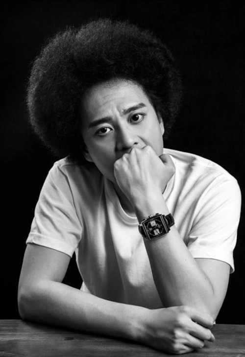 贾乃亮发文悼念赵英俊天堂没有痛苦我们想念你