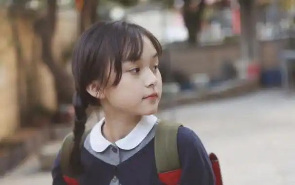 刘楚恬13岁近照("小芈月"长大了)_金纳莱网