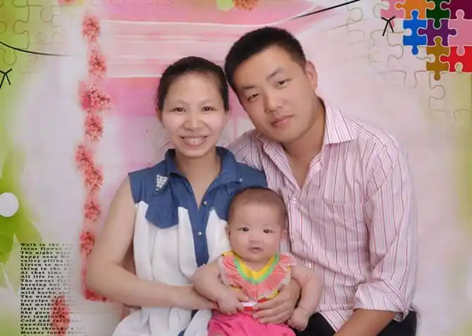 秀出你家的全家福幸福的三口之家果妈咪