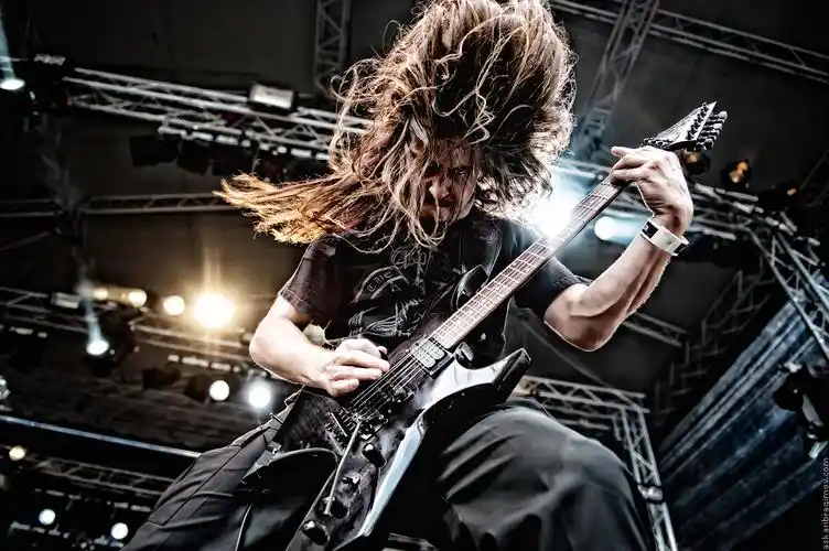 摇滚现场~咆哮吧,呐喊吧!