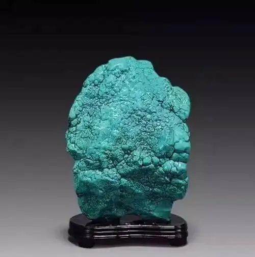 广州龙腾传媒这些石头是比黄金还要贵