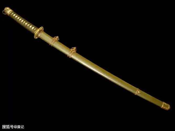 由于欧式军刀的华而不实,日本军队在大正年间基本弃用,到裕仁天皇上台