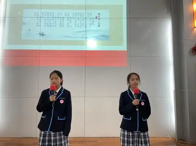 "青春正芳时,雅颂传四方" ——昆承中学初一年级经典诵读比赛