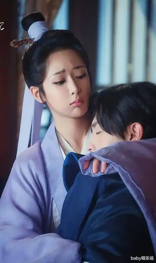 "封"1年,再看邓伦如今的处境,他很可恨,但也很可悲_合作_杨紫_俩人