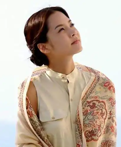 p data-id="gntxy34kd2">蔡琳(      ),原名朴蔡琳,1979年3月28日