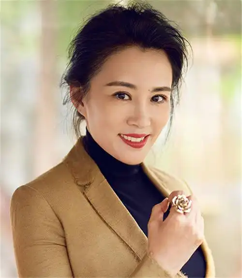 与刘晓庆同台飙戏,今51岁青春不老,可惜戏多人不红|马丽|刘晓庆|演技