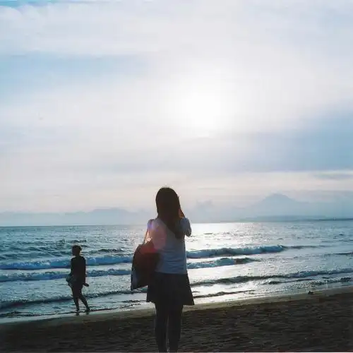 一个人的潇潇洒洒唯美图片