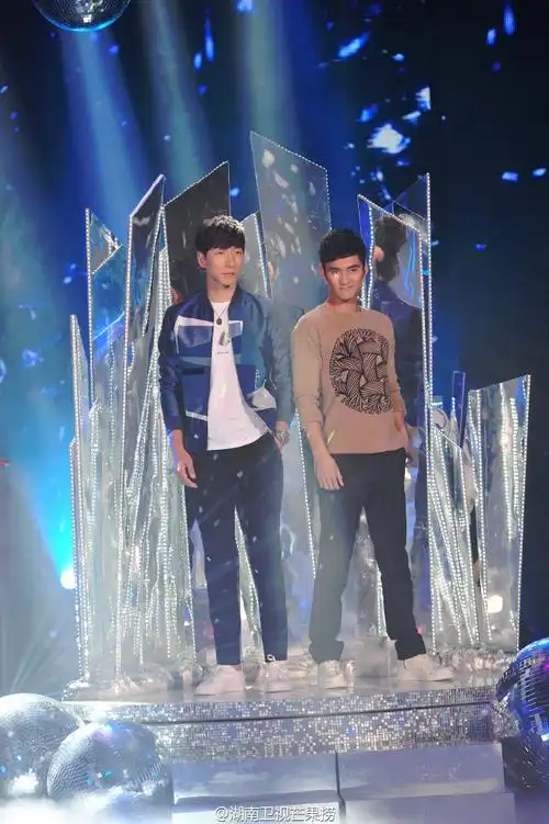 陈晓@袁弘恋情遭起底@任重@张亮sean无节操对嘴快乐大本营20150815期