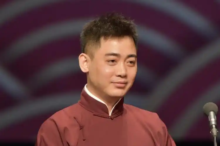 岳云鹏式逆袭太梦幻看看和他一起拜师的孔云龙似乎更贴近现实