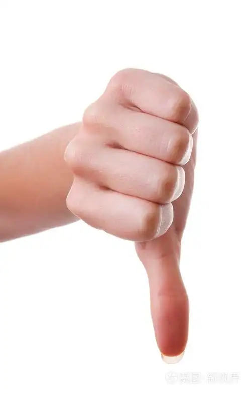 手用拇指向下在白色背景