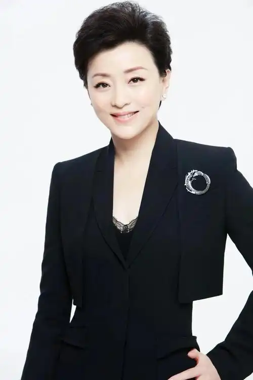 杨澜的"大女生"江湖:女人长得漂亮是优势,活得漂亮才是本事