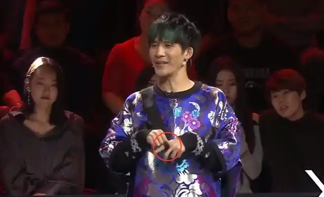 花儿乐队重组不见大张伟?看了当年餐厅打架事件,你就明白原因了