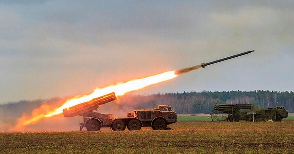 "龙卷风"火箭炮系统(图片来源:网络)