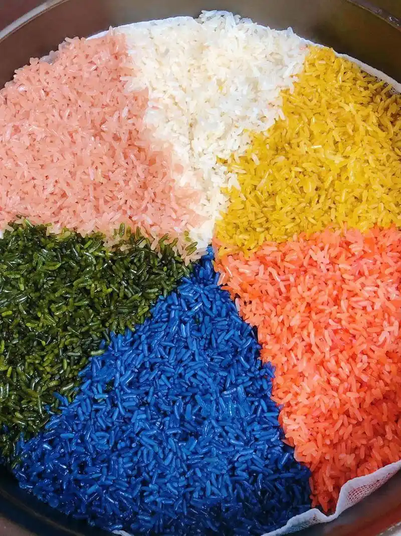 壮乡三月三五色糯米饭 受疫情影响,三月三唱山歌就没法进行了,但是