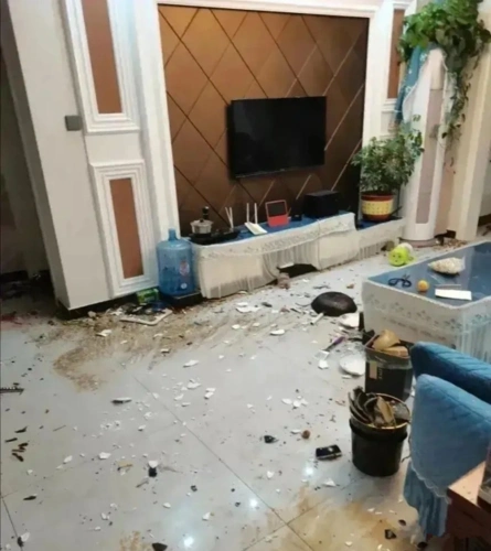 一吵架就摔东西的女人,还能凑合过吗?