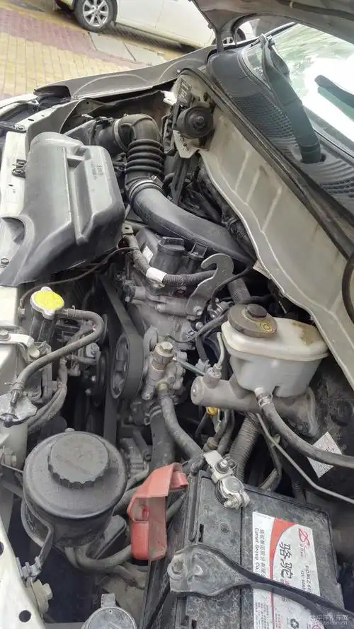 金杯格瑞斯27丰田2tr发动机11座能卖多少钱